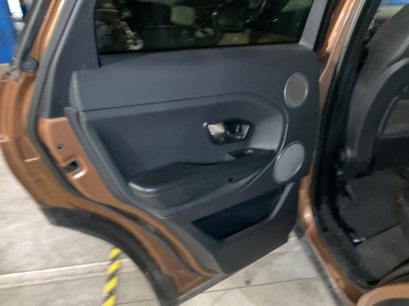Land Rover Evoque 2.2 Td4 Pure Tech 2014 – снимка 25