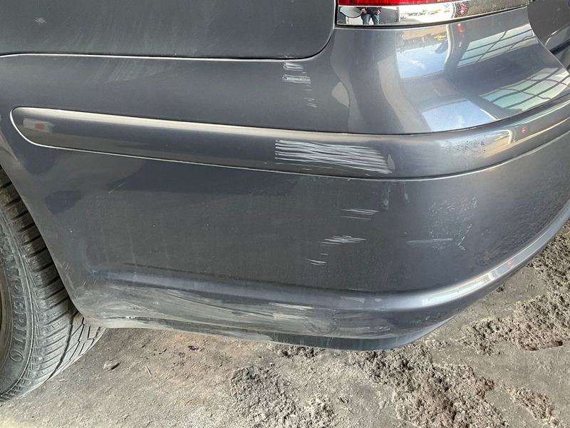 Toyota Avensis 2.0 Executive Liftback 2004 – снимка 35