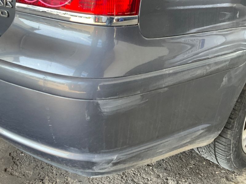 Toyota Avensis 2.0 Executive Liftback 2004 – снимка 37