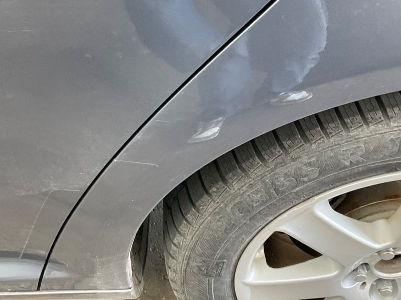 Toyota Avensis 2.0 Executive Liftback 2004 – снимка 33