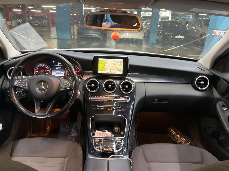 Mercedes-Benz C-Klasse C 220 d BlueTEC Avantgarde 2015 – снимка 17