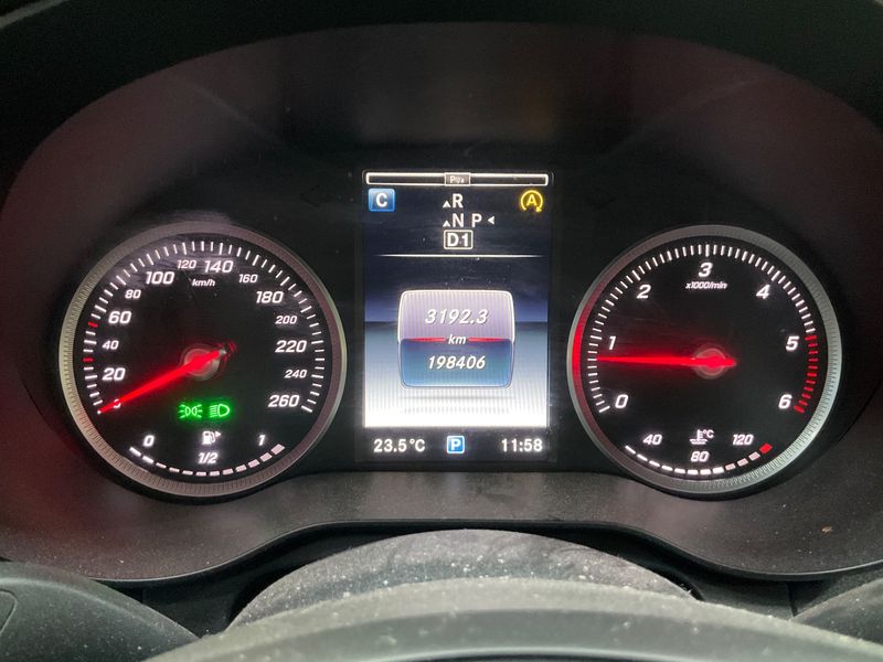 Mercedes-Benz C-Klasse C 220 d BlueTEC Avantgarde 2015 – снимка 18