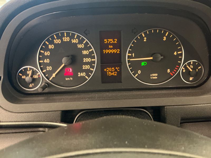 Mercedes-Benz A-Klasse A 180 CDI Avantgarde 2011 – снимка 4