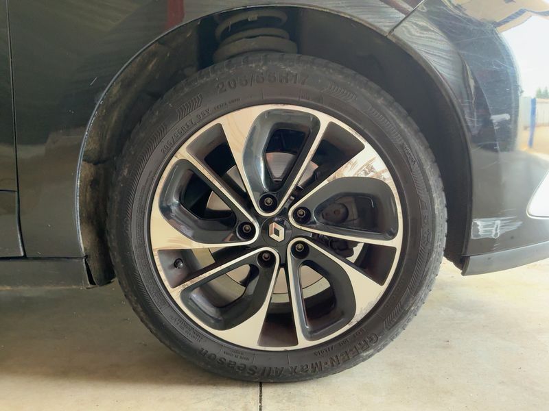 Renault Grand Scenic 1.6 dCi Energy Bose 2015 – снимка 11