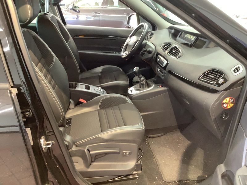 Renault Scenic 1.2 TCe Energy BOSE Edition 2014 – снимка 17