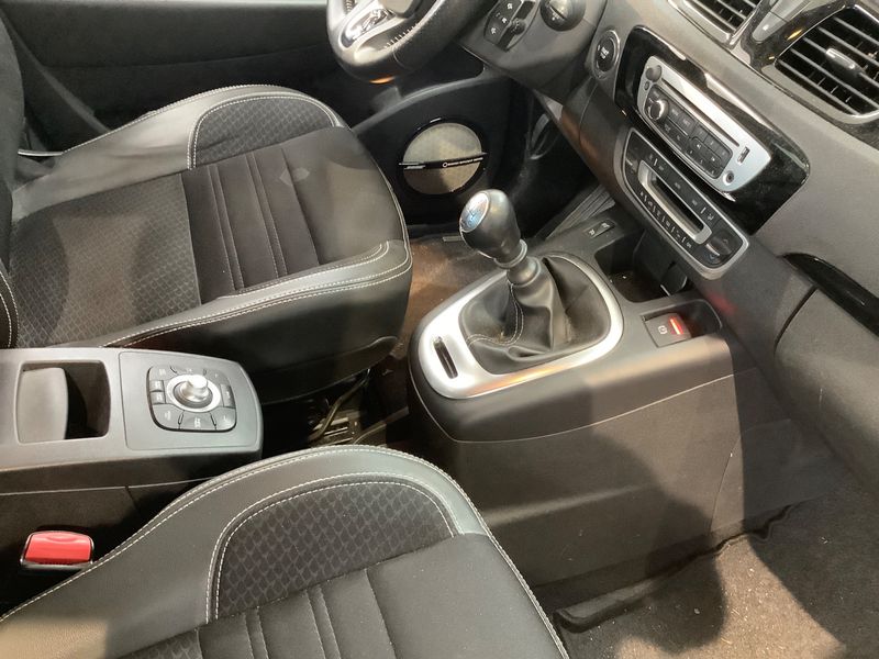 Renault Scenic 1.2 TCe Energy BOSE Edition 2014 – снимка 26