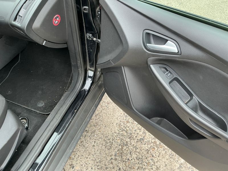 Ford Focus 1.5 TDCi 2015 – снимка 39