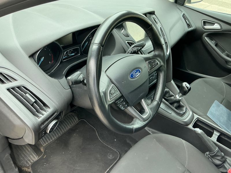 Ford Focus 1.5 TDCi 2015 – снимка 40