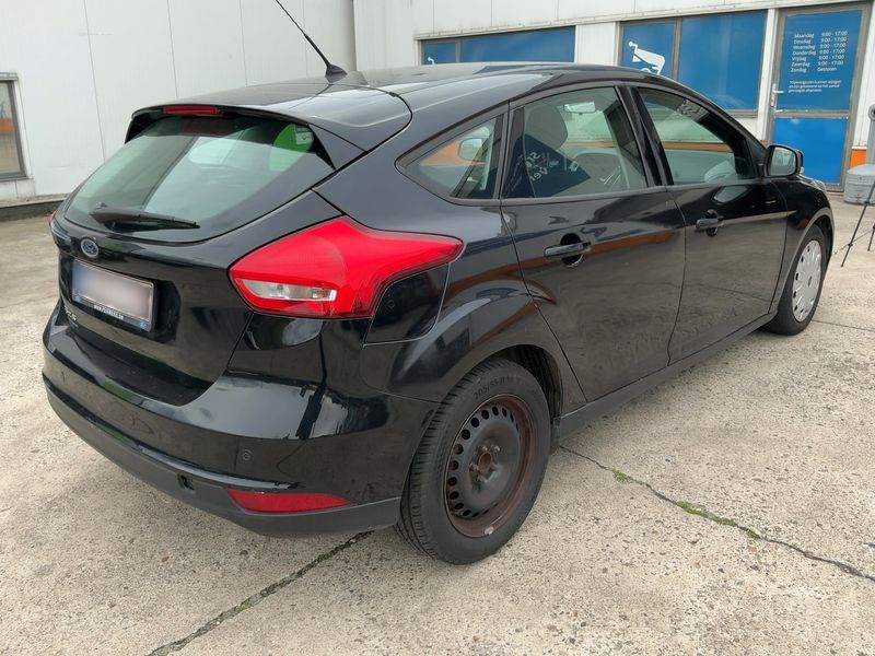 Ford Focus 1.5 TDCi 2015 – снимка 6