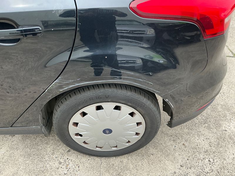 Ford Focus 1.5 TDCi 2015 – снимка 35