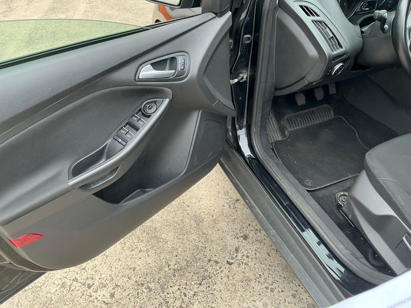 Ford Focus 1.5 TDCi 2015 – снимка 36