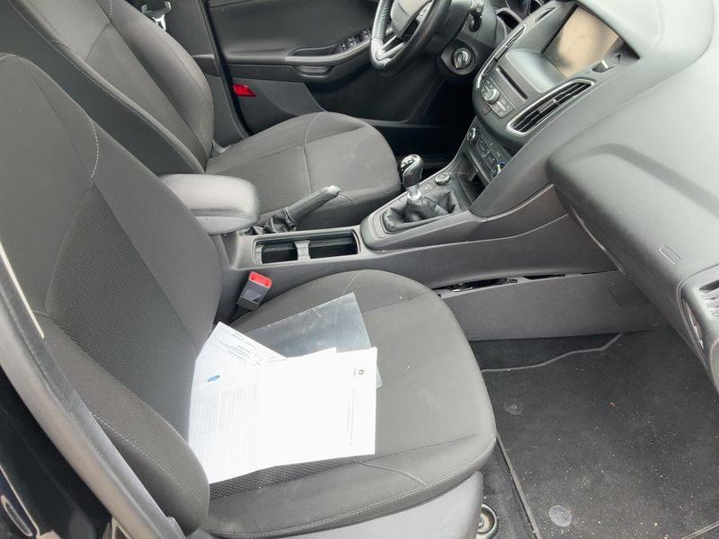 Ford Focus 1.5 TDCi 2015 – снимка 11