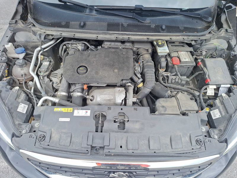 Peugeot 308 1.5 Blue-HDi Tech Edition 2018 – снимка 8