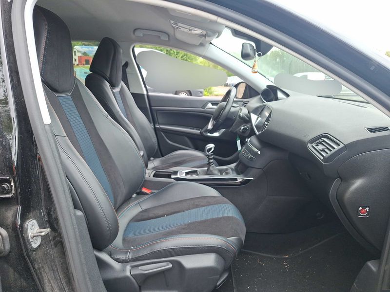 Peugeot 308 1.5 Blue-HDi Tech Edition 2018 – снимка 10