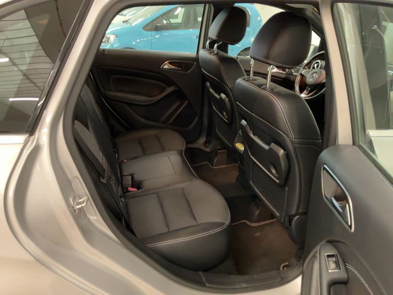 Mercedes-Benz B-Klasse B 220 CDI Urban 2017 – снимка 19