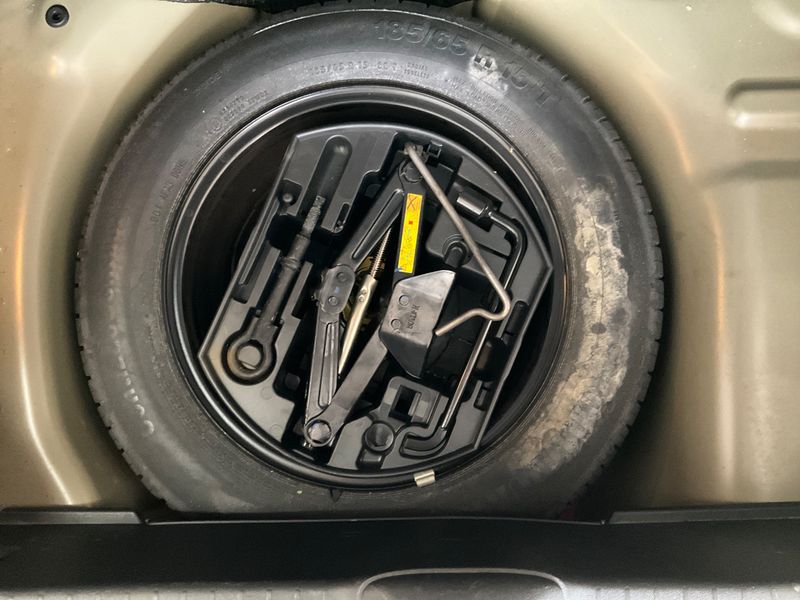 Peugeot 208 1.2 VTi Access 2015 – снимка на щета
