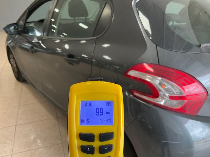 Peugeot 208 1.2 VTi Access 2015 – снимка на щета