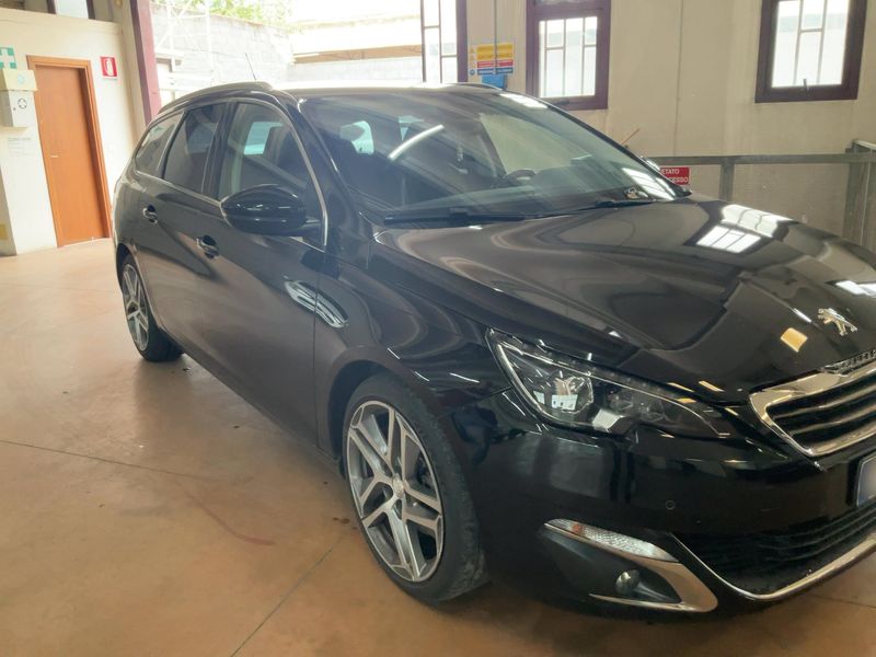 Peugeot 308 2.0 Blue-HDi Allure 2016 – снимка 12