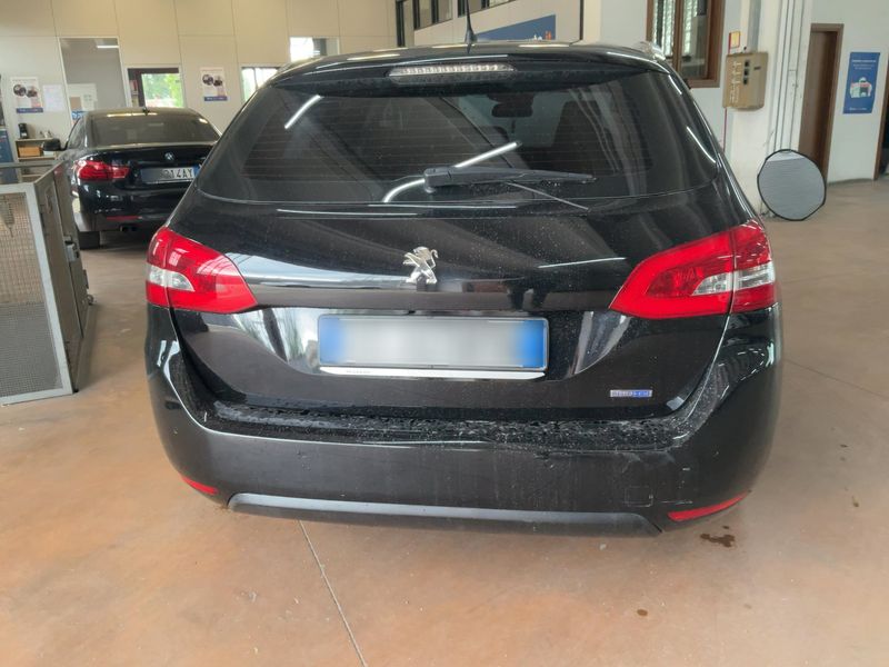 Peugeot 308 2.0 Blue-HDi Allure 2016 – снимка 7