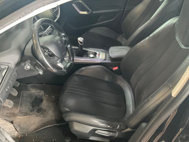 Peugeot 308 2.0 Blue-HDi Allure 2016 – снимка 23