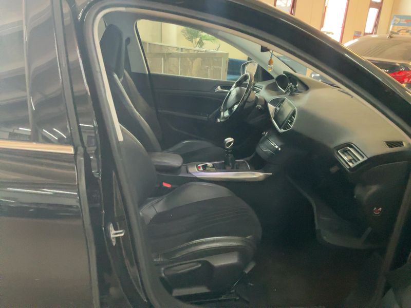 Peugeot 308 2.0 Blue-HDi Allure 2016 – снимка 16
