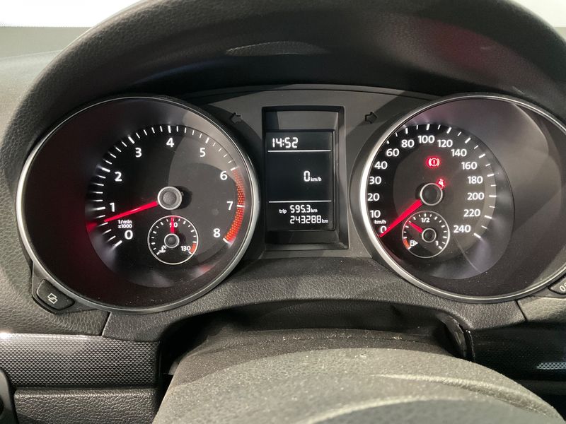 Volkswagen Golf VI 1.4 TSI Comfortline 2009 – снимка 19