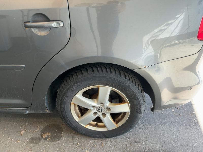 Volkswagen Touran 1.6 TDI 4Friends BlueMotion Tech 2013 – снимка 5