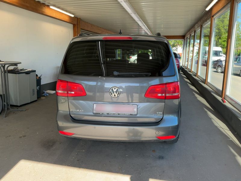 Volkswagen Touran 1.6 TDI 4Friends BlueMotion Tech 2013 – снимка 7