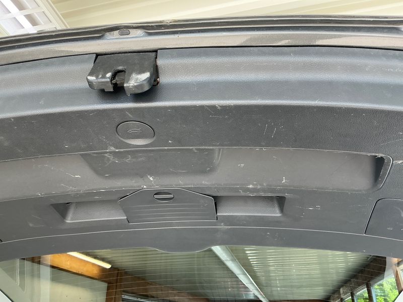 Volkswagen Touran 1.6 TDI 4Friends BlueMotion Tech 2013 – снимка 34