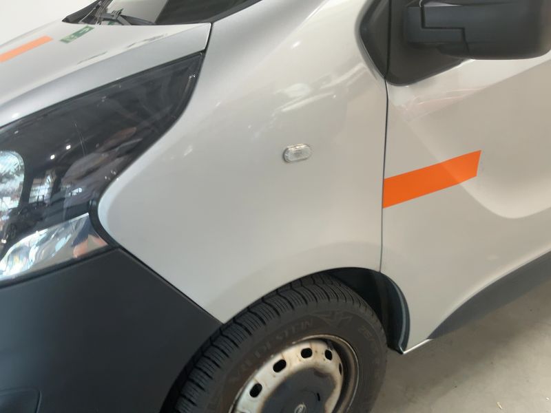 Opel Vivaro 1.6 CDTI Biturbo Kasten L2H1 2,9t 2018 – снимка 2