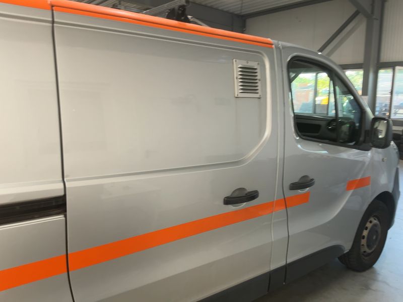 Opel Vivaro 1.6 CDTI Biturbo Kasten L2H1 2,9t 2018 – снимка 10