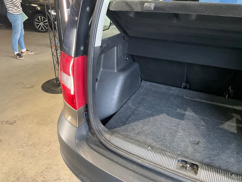 Skoda Yeti 2.0 TDI Active Plus Edition 2012 – снимка 28
