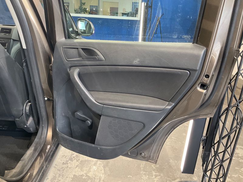 Skoda Yeti 2.0 TDI Active Plus Edition 2012 – снимка 31