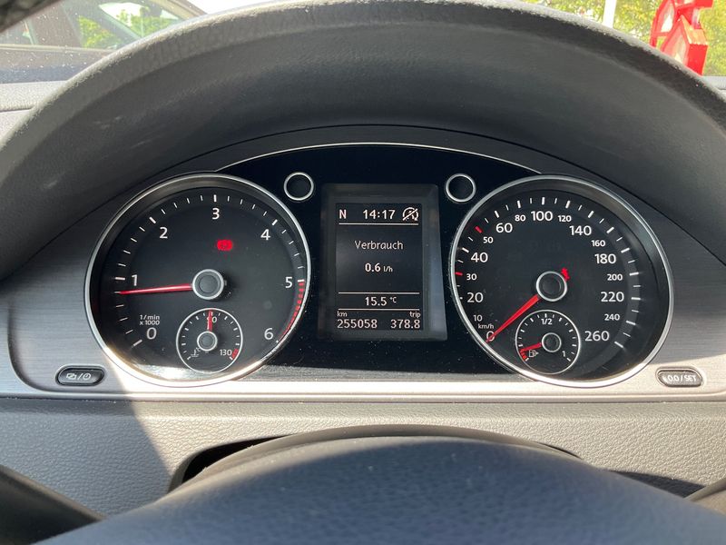 Volkswagen Passat 2.0 TDI Comfortline BlueMotion Tech 2013 – снимка 19