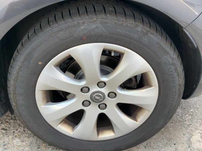 Opel Astra GTC 2.0 CDTI Basis 2014 – снимка 5