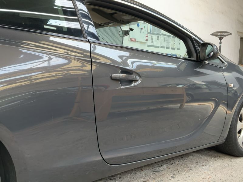 Opel Astra GTC 2.0 CDTI Basis 2014 – снимка 10