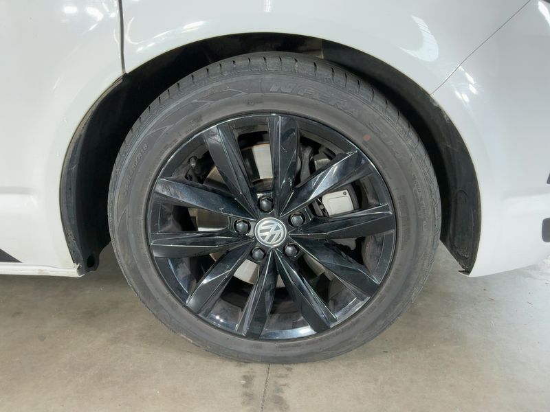 Volkswagen T6 Multivan 2.0 TDI Edition 4Motion 2019 – снимка 11