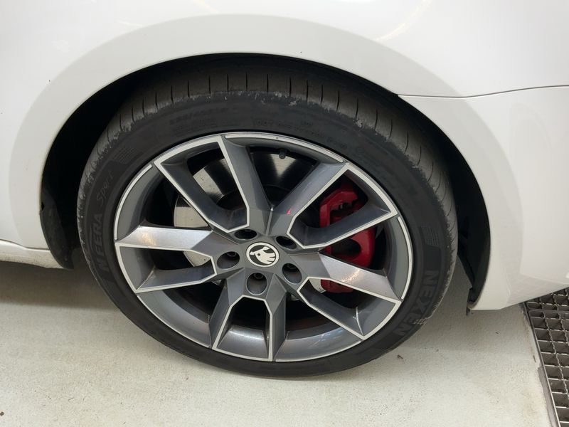 Skoda Octavia 2.0 TDI RS 2014 – снимка 11