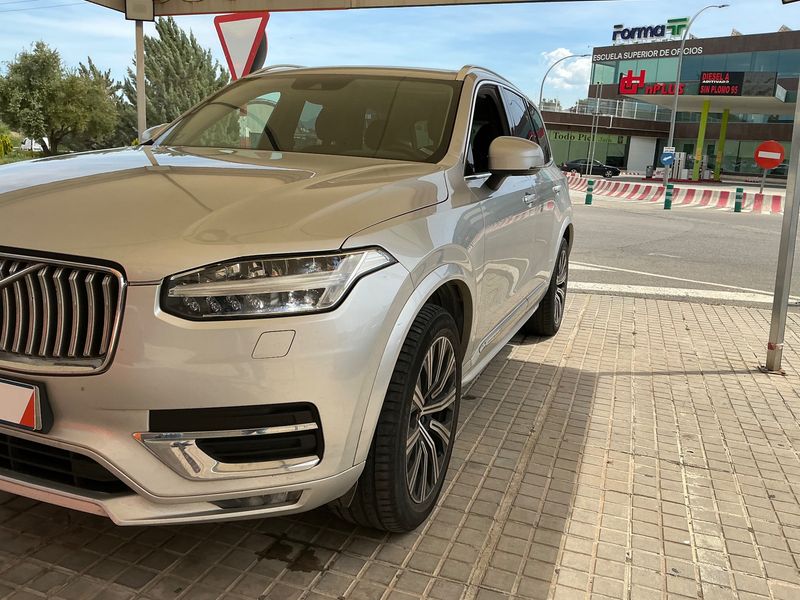 Volvo XC90 2.0 B5 Diesel Mild-Hybrid Inscription AWD 2020 – снимка 2