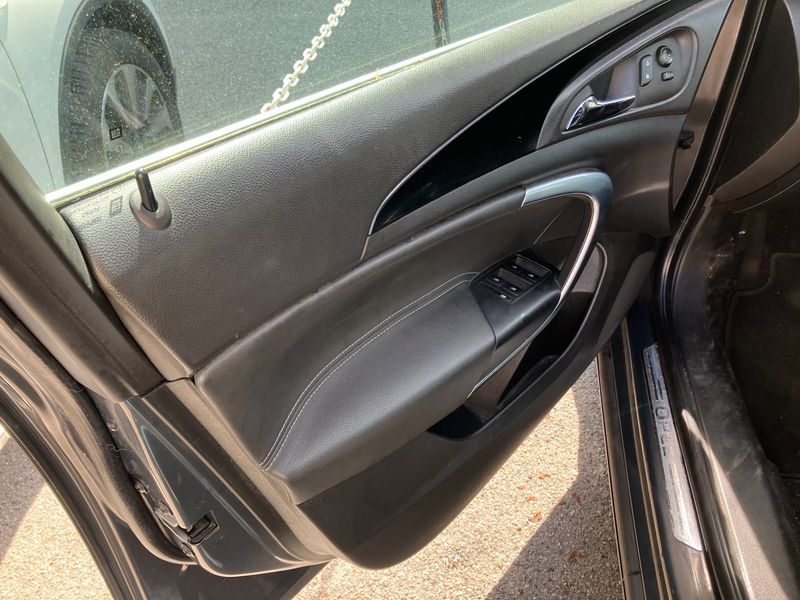 Opel Insignia Sports Tourer 2.0 CDTI Sport 2015 – снимка 29