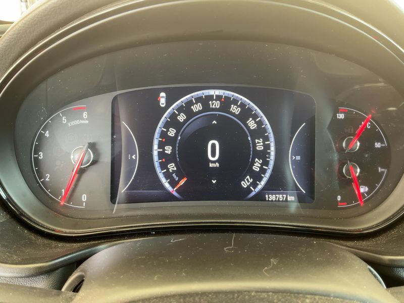Opel Insignia Sports Tourer 2.0 CDTI Sport 2015 – снимка 19