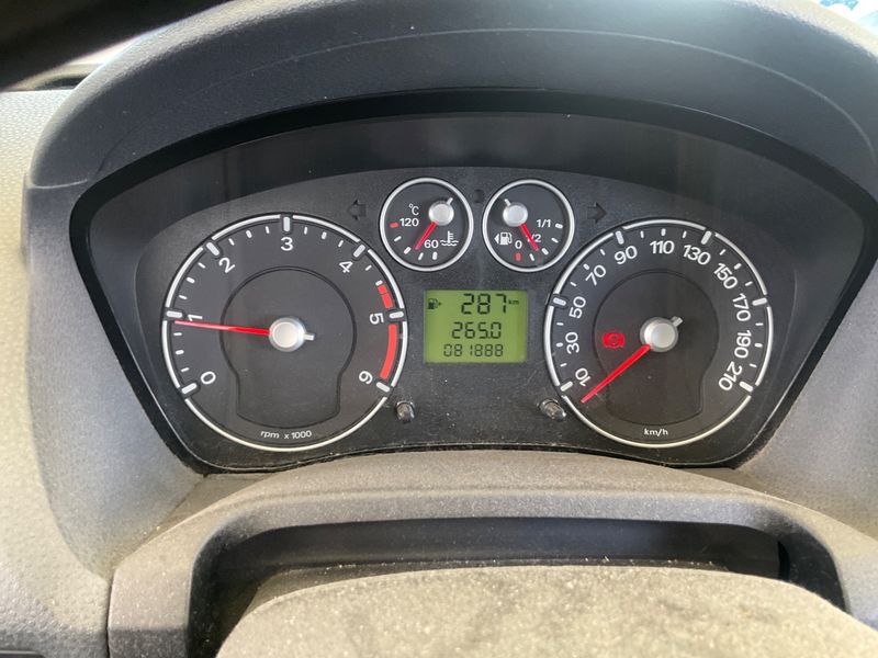 Ford Fiesta 1.4 TDCi Ambiente 2009 – снимка 4