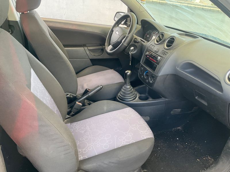Ford Fiesta 1.4 TDCi Ambiente 2009 – снимка 3