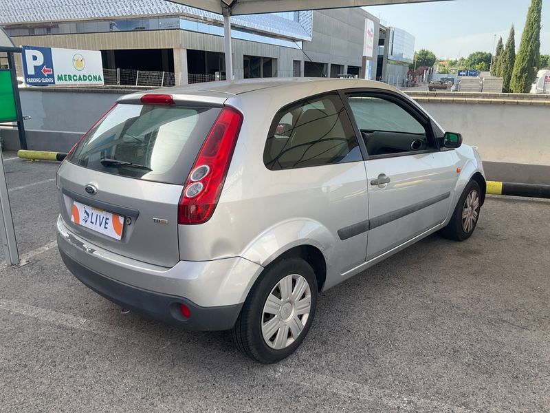 Ford Fiesta 1.4 TDCi Ambiente 2009 – снимка 2