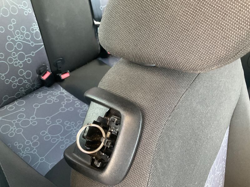 Ford Fiesta 1.4 TDCi Ambiente 2009 – снимка 8