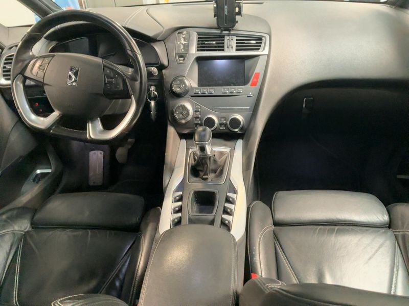 DS Automobiles DS5 2.0 Blue-HDi 2016 – снимка 18