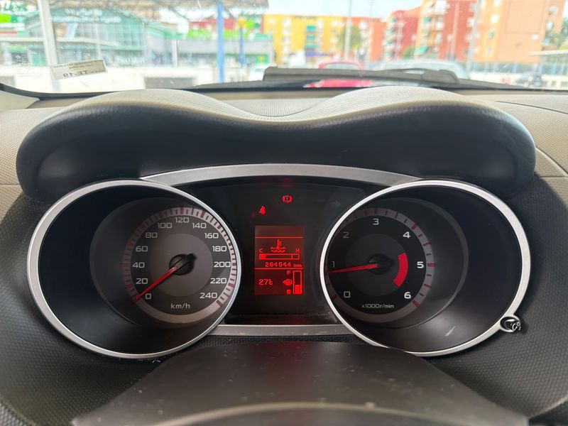 Mitsubishi Outlander 2.0 DI-D Intense 2007 – снимка 4
