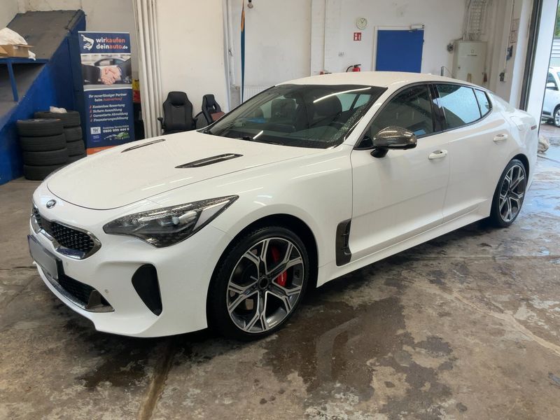 Kia Stinger 3.3 V6 TGDI GT 4WD 2017 – снимка 1