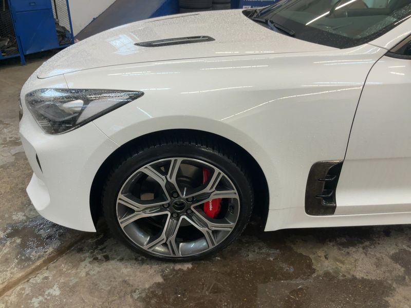 Kia Stinger 3.3 V6 TGDI GT 4WD 2017 – снимка 2