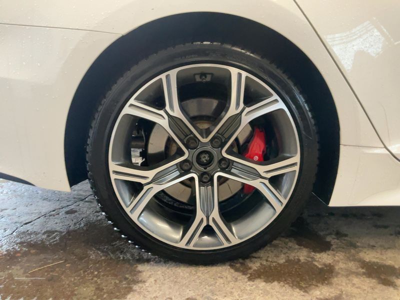 Kia Stinger 3.3 V6 TGDI GT 4WD 2017 – снимка 9